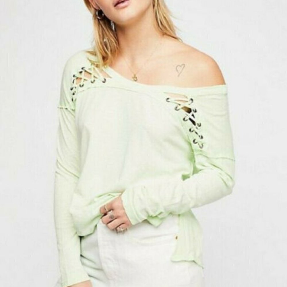 𝅺Free People  First Love Lace Up Top Pale Lime Green sz S Relaxed Linen B…